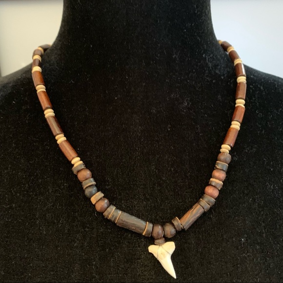 NWOT Necklace - Picture 1 of 9